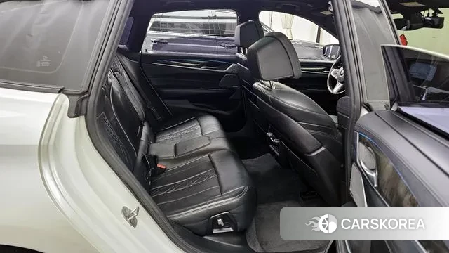 BMW 6 Series GT (G32) 2018 Белый из Кореи, фото 3