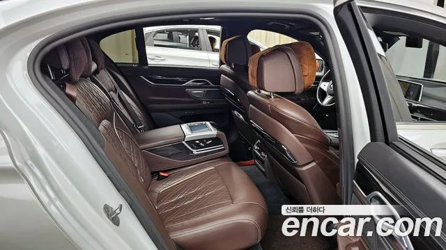 BMW 7 Series (G11) id 2717134 из Кореи 3