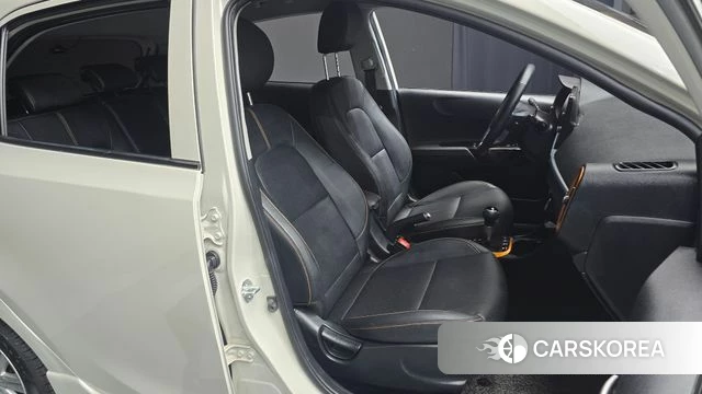 Kia Morning Urban (JA) 2022 Жемчужный цвет из Кореи, фото 3