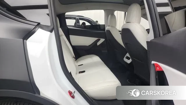 Tesla Model Y 2021 Серый из Кореи, фото 3