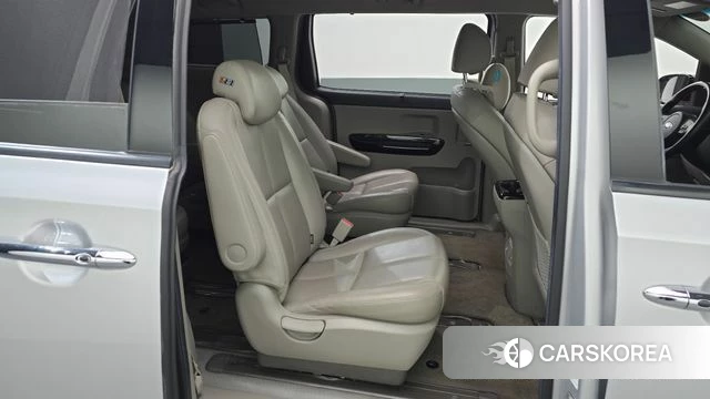 Kia The New Carnival 2019 Серебряный из Кореи, фото 3
