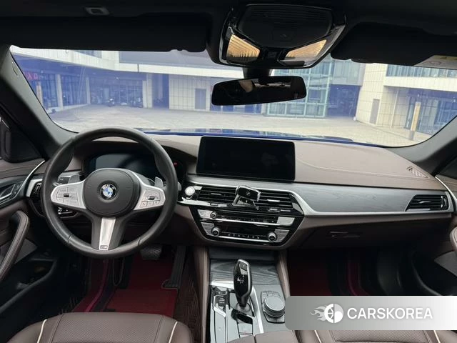BMW 5 series 2023 Черный из Китая, фото 3