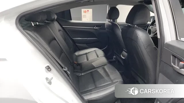 Hyundai Avante AD 2018 Белый из Кореи, фото 3