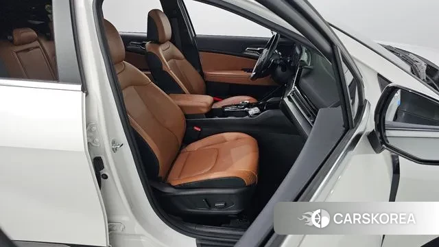 Kia Sportage 5th Generation Hybrid 2021 Белый из Кореи, фото 3