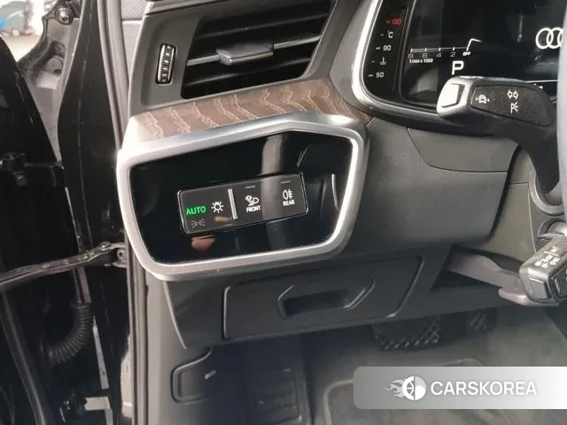 Audi A6 (C8) 2021 Черный из Кореи, фото 3