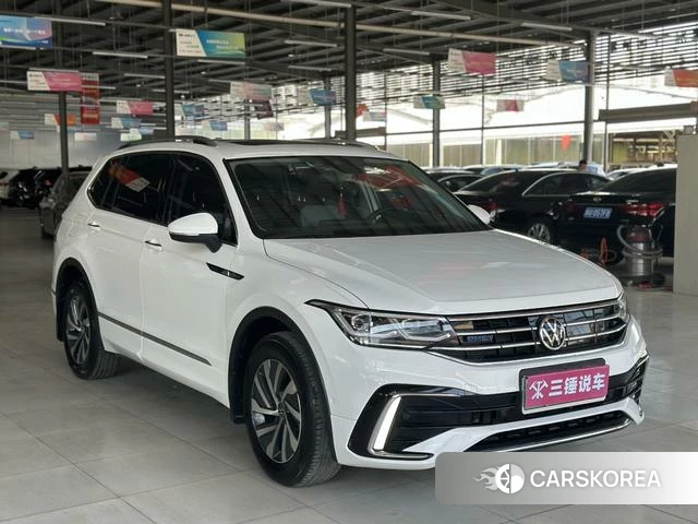 Volkswagen Tiguan L PHEV 2022 Белый из Китая, фото 3