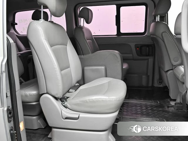 Hyundai The New Grand Starex 2018 Серебряный из Кореи, фото 3