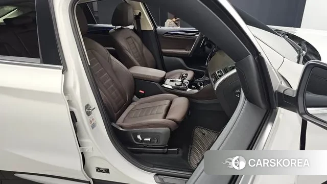 BMW X4 (G02) 2023 Белый из Кореи, фото 3