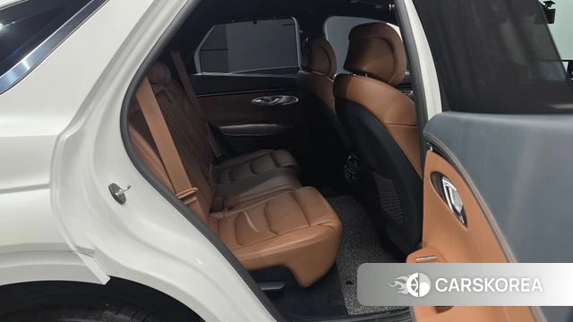 Genesis GV70 2024 Белый из Кореи, фото 3
