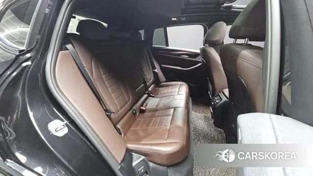 BMW X4 (G02) 2024 Черный из Кореи, фото 3