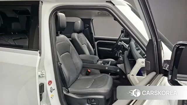 Land Rover Defender (L663) 2023 Белый из Кореи, фото 3