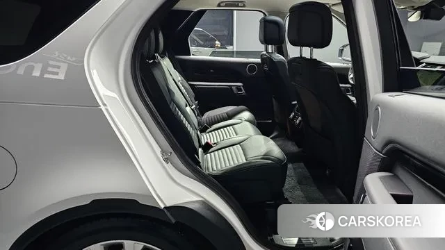 Land Rover Discovery 5 2022 Белый из Кореи, фото 3