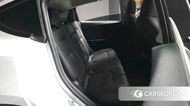 Tesla Model Y 2024 Белый из Кореи, фото 3