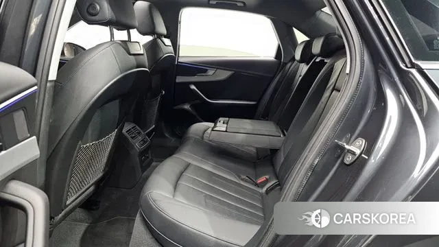 Audi A4 (B9) 2022 Серый из Кореи, фото 3