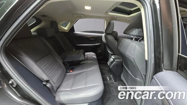 Lexus NX300h 2019 Черный из Кореи, фото 3