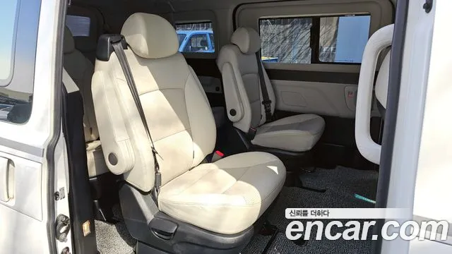 Hyundai The New Grand Starex 2019 Белый из Кореи, фото 3