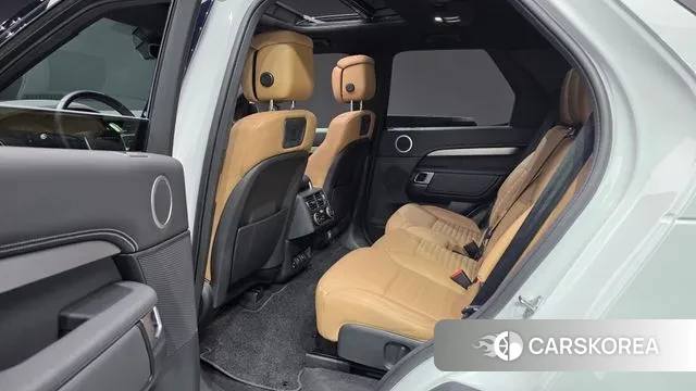 Land Rover Discovery 5 2024 Белый из Кореи, фото 3