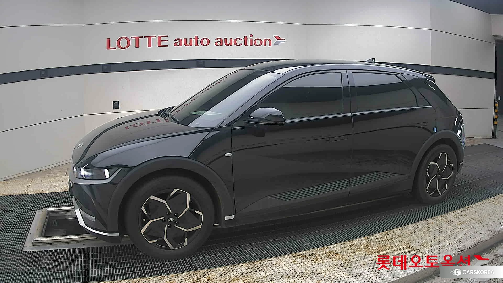 Hyundai IONIQ 5 2022 Phantom Black Pearl из Кореи, фото 3