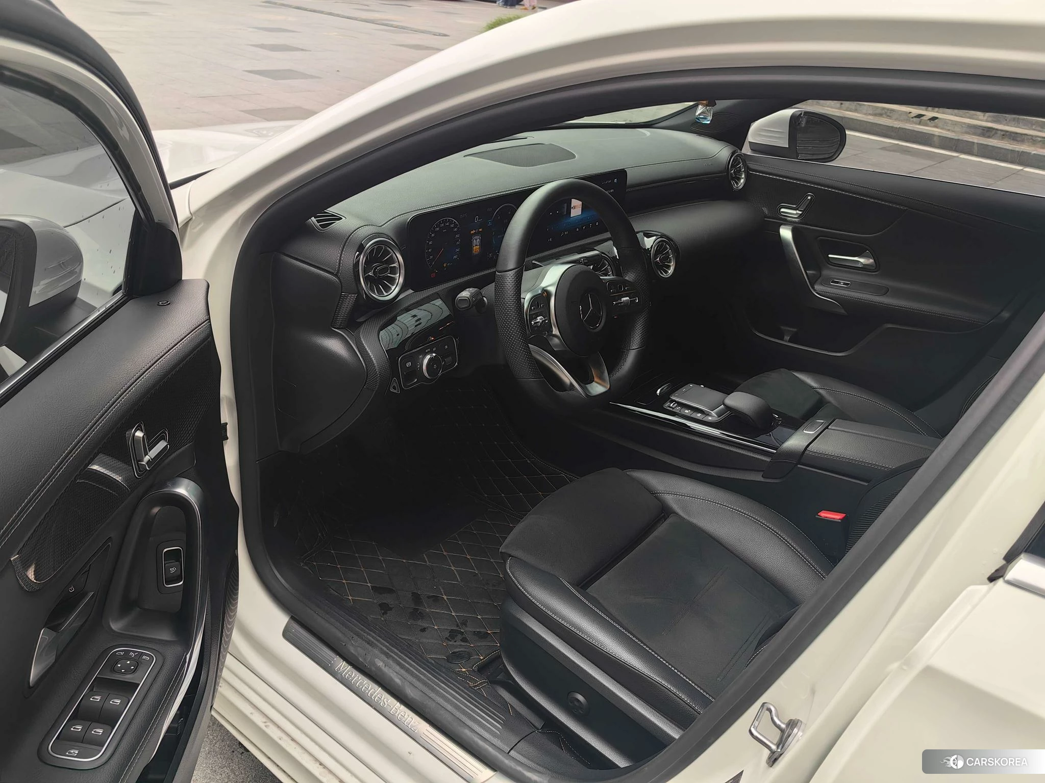 Mercedes-Benz Class A 2021 Белый из Китая, фото 3