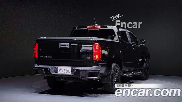 Chevrolet (GM Daewoo) Real New Colorado 2022 Черный из Кореи, фото 3