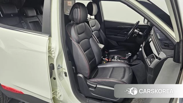 Ssangyong Beautiful Korando 2020 Коричневый из Кореи, фото 3