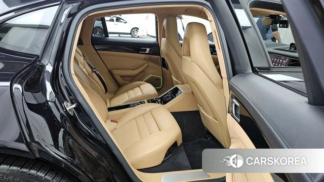 Porsche Panamera (971) 2023 Черный из Кореи, фото 3