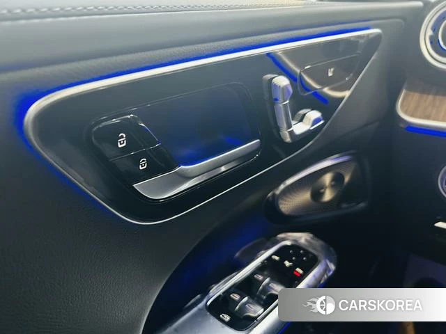 Mercedes-Benz Class C 2026 Белый из Китая, фото 3