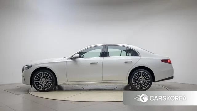 Mercedes-Benz E-Class W214 2024 Белый из Кореи, фото 3