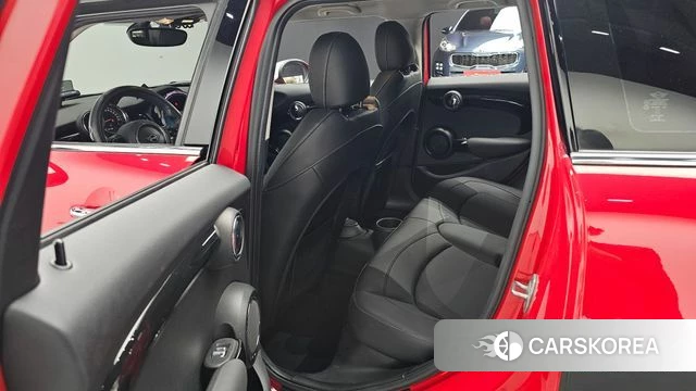 Mini Cooper 2021 Красный из Кореи, фото 3