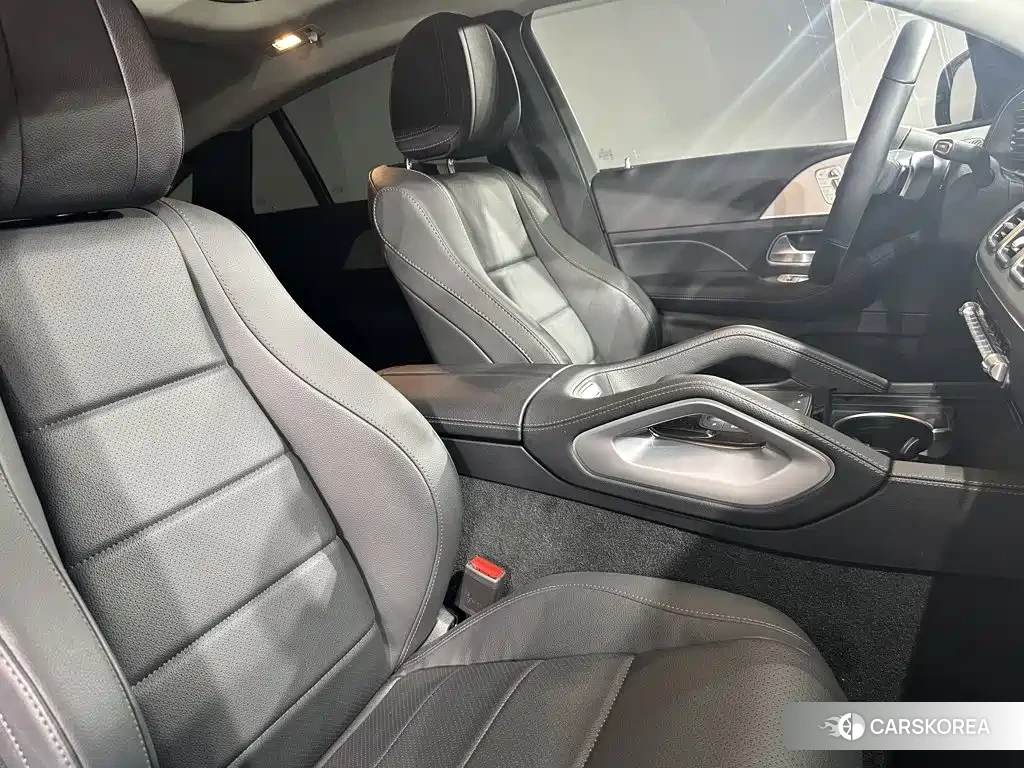 Mercedes-Benz GLE 2024 Черный из Китая, фото 3