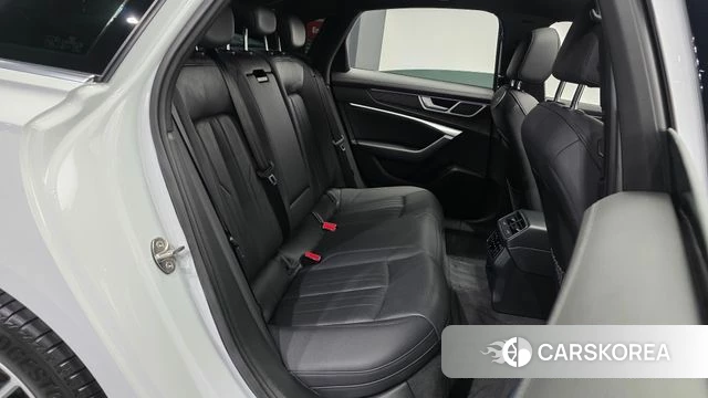 Audi A6 (C8) 2021 Белый из Кореи, фото 3