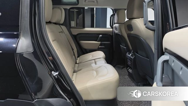 Land Rover Defender (L663) 2021 Черный из Кореи, фото 3