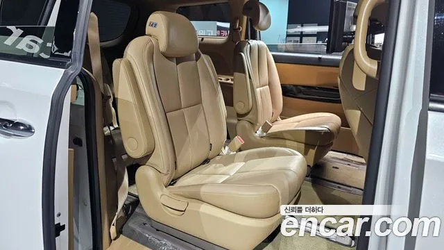 Kia The New Carnival id 2298807 из Кореи 3