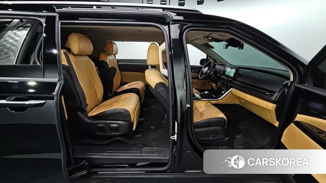 Kia Carnival 4th generation 2023 Черный из Кореи, фото 3