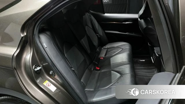 Toyota Camry (XV70) 2018 Коричневый из Кореи, фото 3