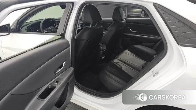 Hyundai The New Avante Hybrid (CN7) 2024 Белый из Кореи, фото 3