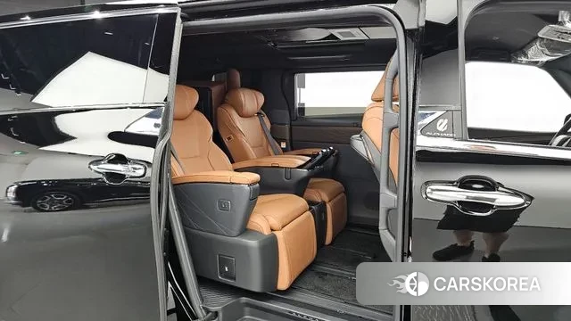 Toyota Alphard 4th Generation 2024 Черный из Кореи, фото 3