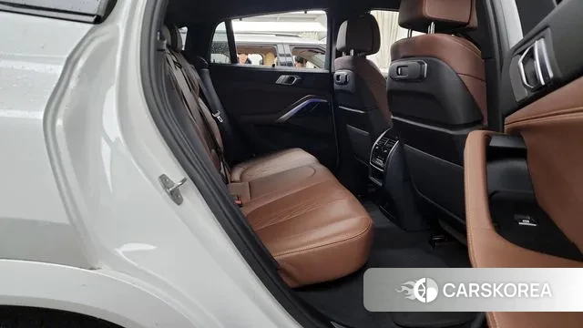 BMW X6 (G06) 2023 Белый из Кореи, фото 3