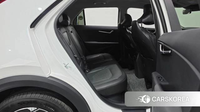 Kia Di Ol Nu Niro 2023 Белый из Кореи, фото 3