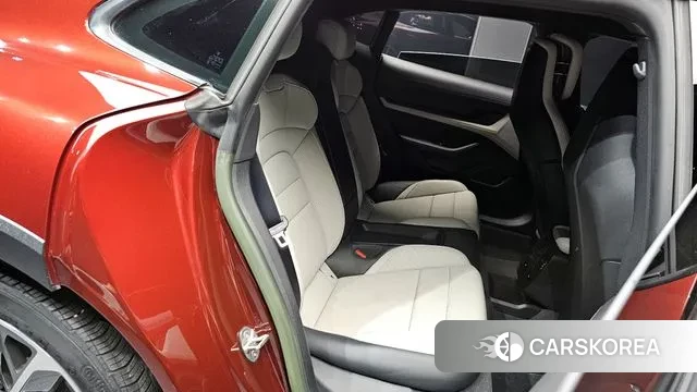 Porsche Taycan 2022 Коричневый из Кореи, фото 3