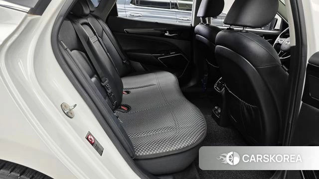 Kia Come New K7 2018 Белый из Кореи, фото 3