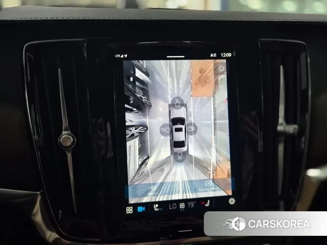 Volvo S90 2024 Коричневый из Кореи, фото 3