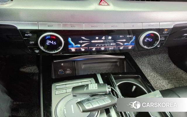 Genesis Electrified G80 (RG3) 2022 Черный из Кореи, фото 3