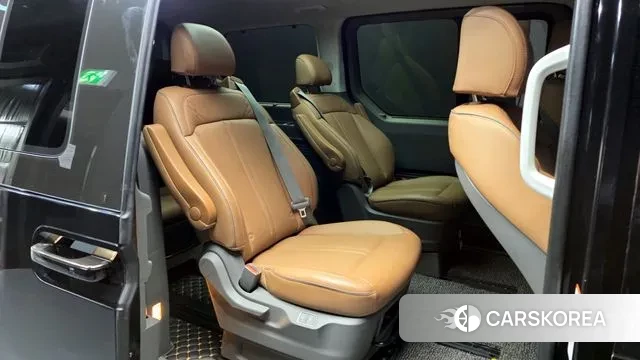 Hyundai Staria 2021 Черный из Кореи, фото 3