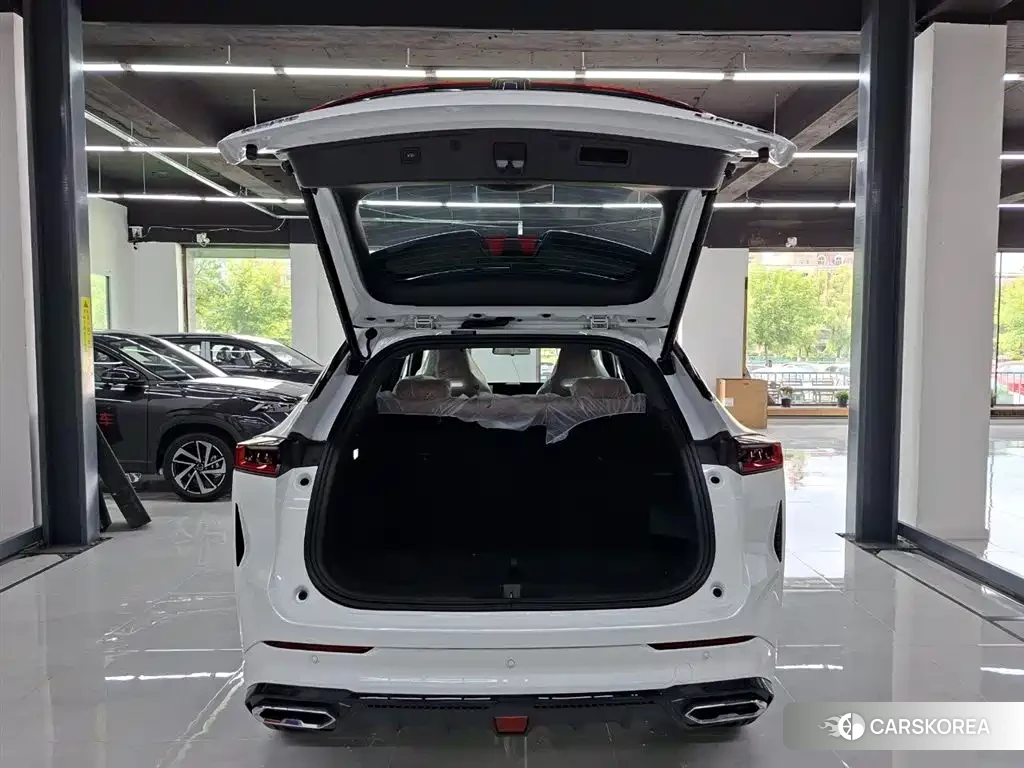 Chang'an Changan UNI-Z 2026 Белый из Китая, фото 3