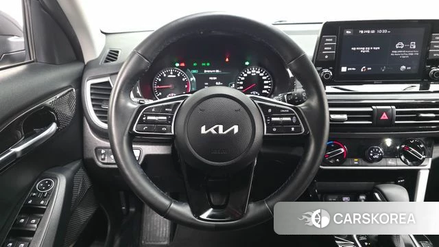 Kia Seltos 2022 Серый из Кореи, фото 3