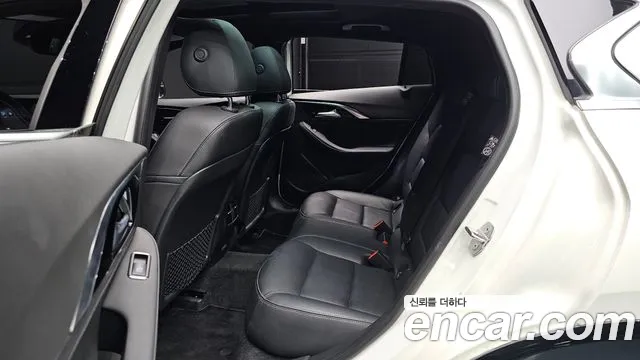 Infiniti Q30 2019 Белый из Кореи, фото 3