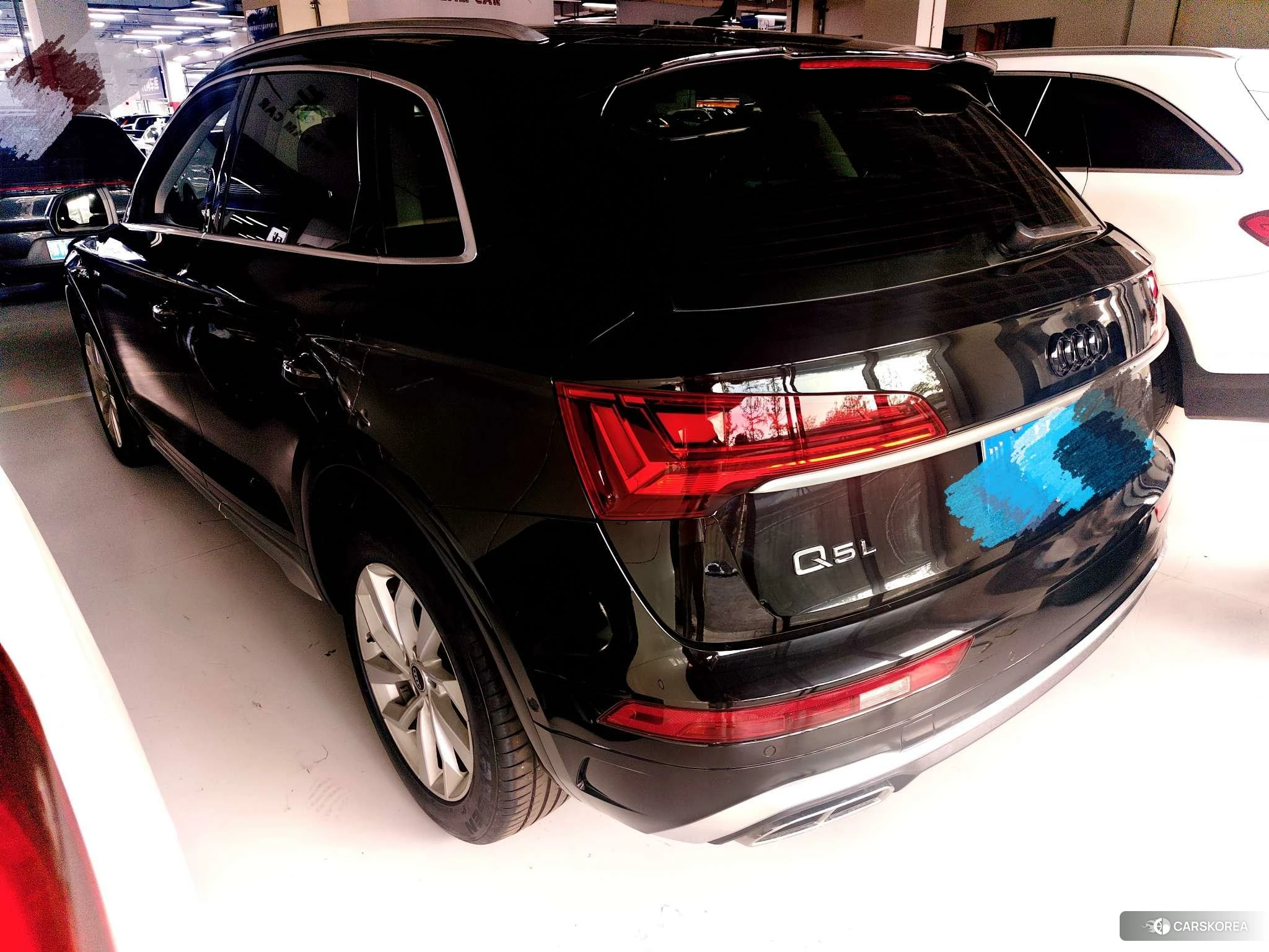 Audi Q5L 2021 Черный из Китая, фото 3
