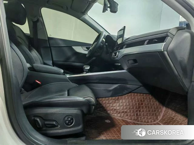 Audi A4L 2023 Белый из Китая, фото 3