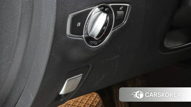 Mercedes-Benz E-Class W213 2019 Белый из Кореи, фото 3